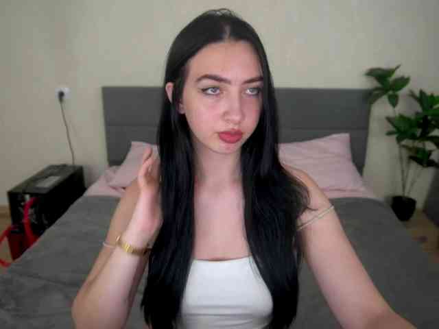 WildKittenX webcam