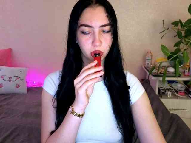 WildKittenX webcam