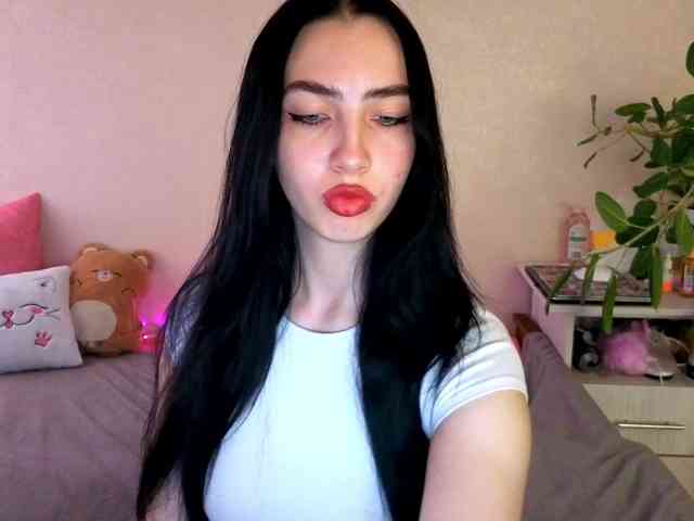 WildKittenX webcam