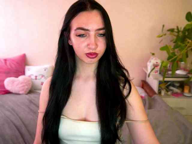 WildKittenX webcam