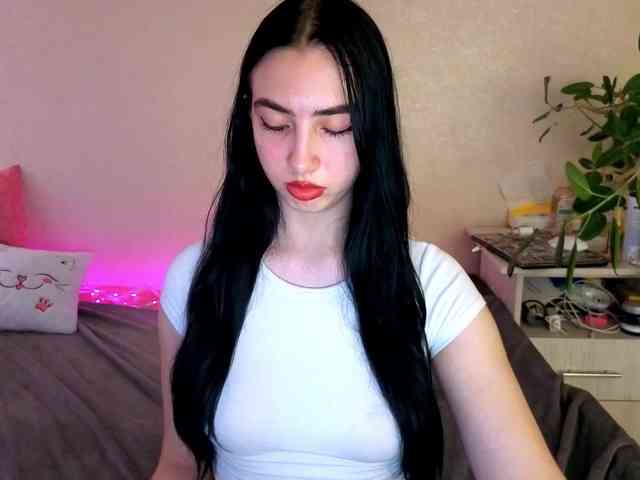 WildKittenX webcam