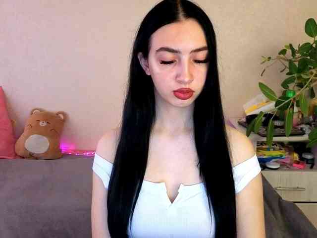 WildKittenX webcam