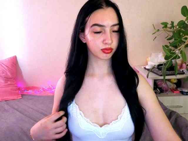 WildKittenX webcam