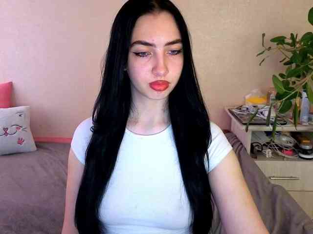 WildKittenX webcam