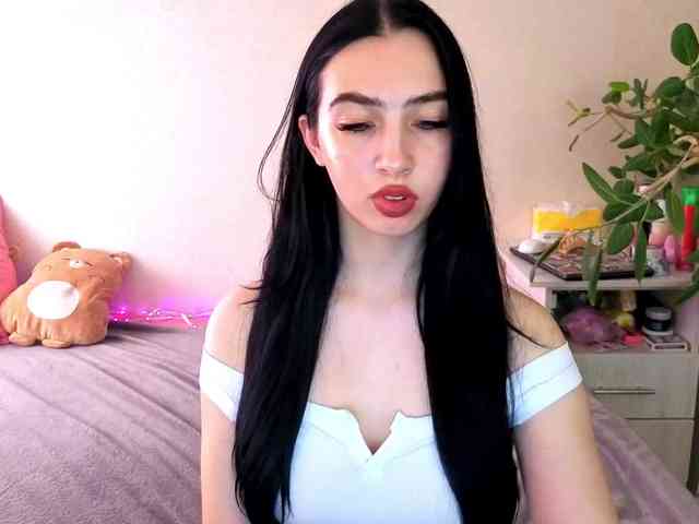 WildKittenX webcam