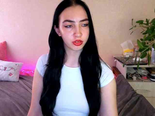 WildKittenX webcam