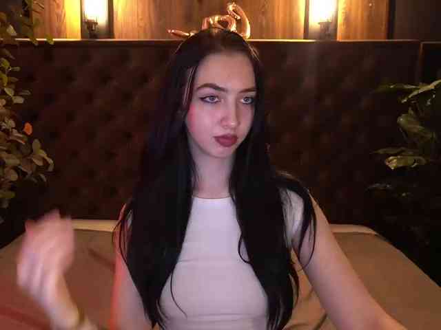 WildKittenX webcam