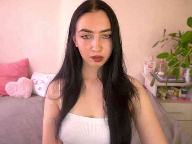 WildKittenX webcam