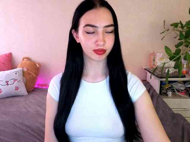 WildKittenX webcam