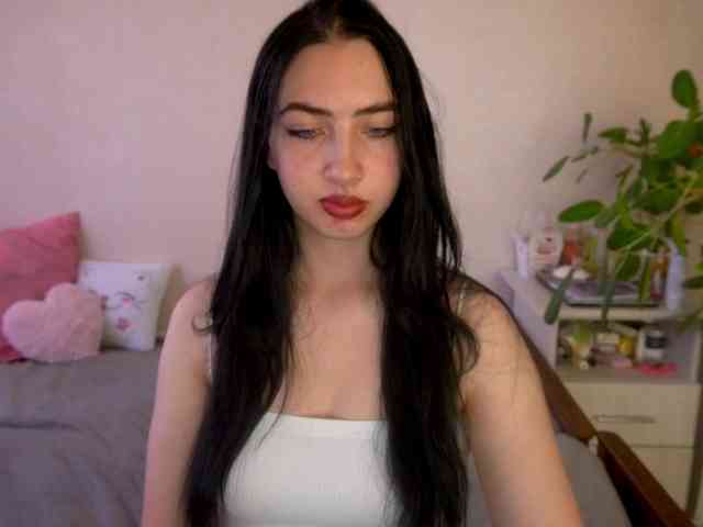 WildKittenX webcam