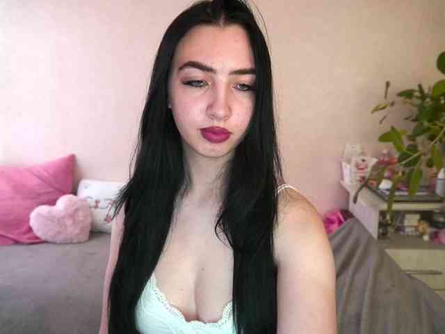 WildKittenX webcam