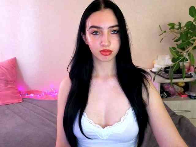 WildKittenX webcam