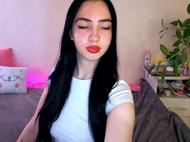 WildKittenX webcam