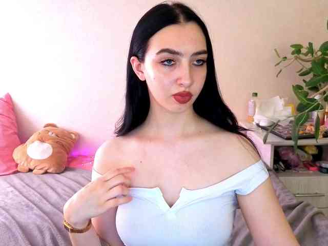 WildKittenX webcam