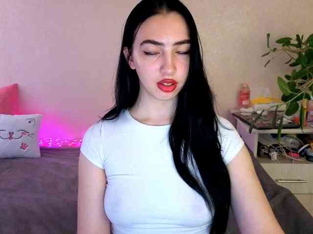 WildKittenX webcam