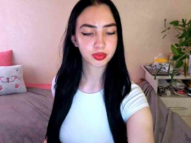WildKittenX webcam