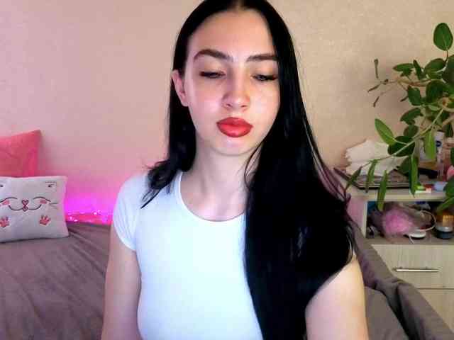 WildKittenX webcam