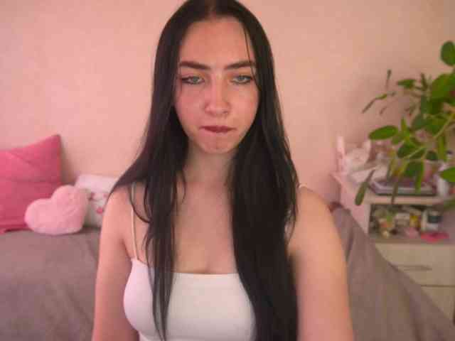 WildKittenX webcam