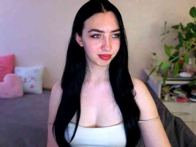 WildKittenX webcam