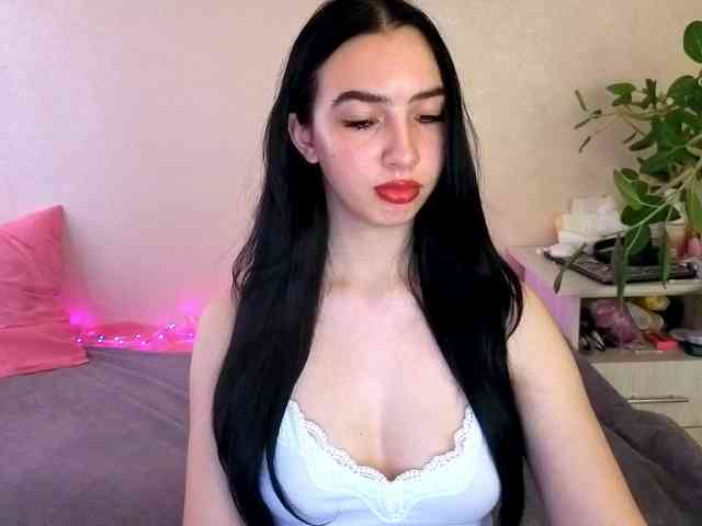 WildKittenX webcam
