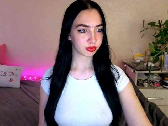 WildKittenX webcam