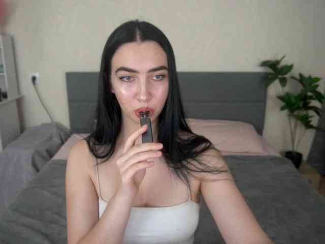 WildKittenX webcam