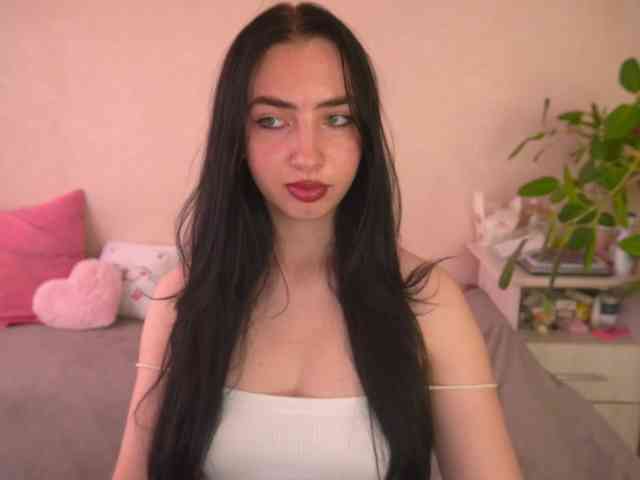 WildKittenX webcam