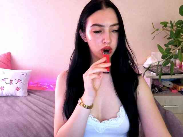 WildKittenX webcam