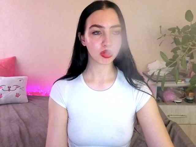 WildKittenX webcam