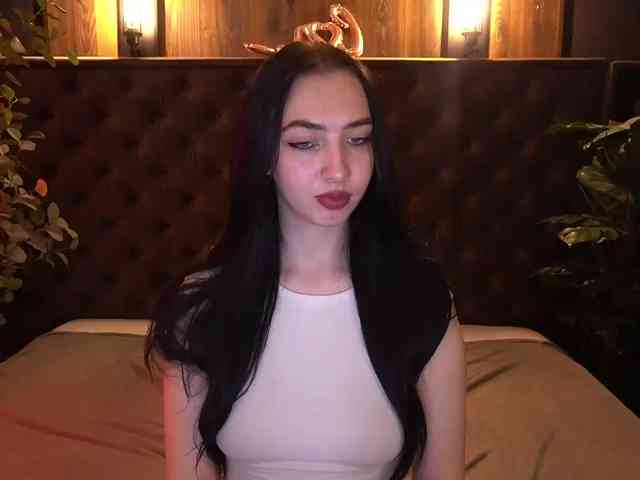 WildKittenX webcam