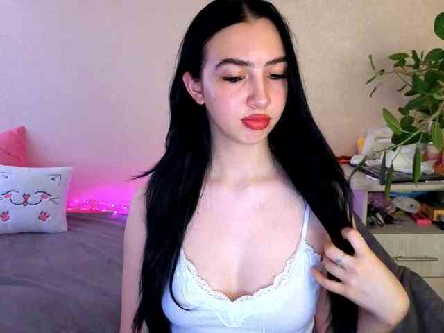 WildKittenX webcam