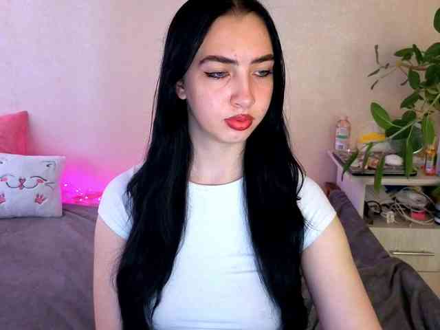 WildKittenX webcam