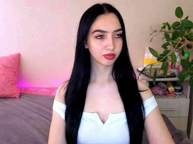 WildKittenX webcam