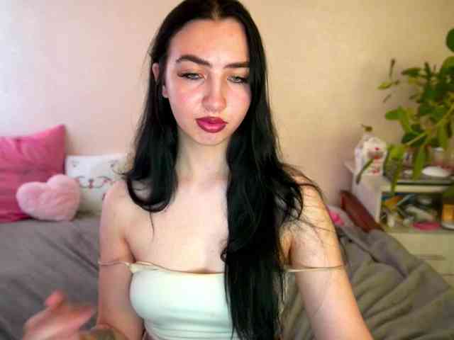 WildKittenX webcam