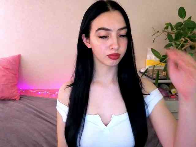 WildKittenX webcam