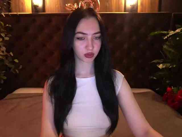 WildKittenX webcam