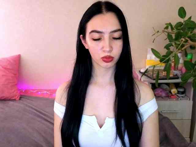 WildKittenX webcam