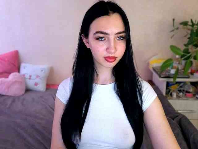 WildKittenX webcam