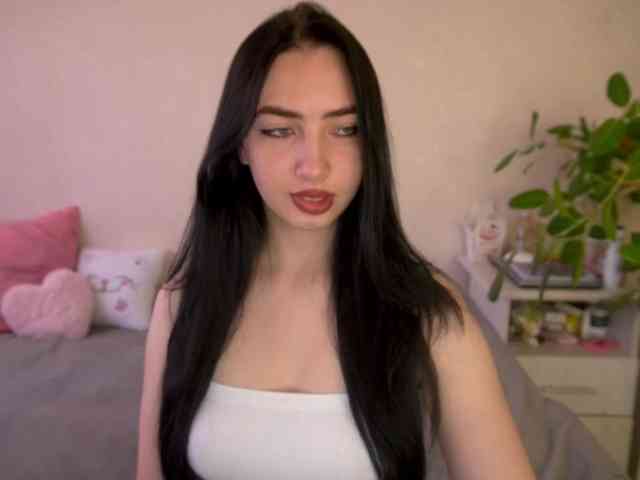 WildKittenX webcam
