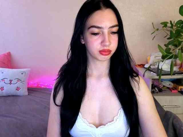 WildKittenX webcam