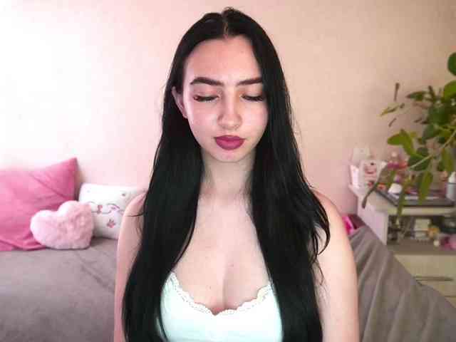 WildKittenX webcam