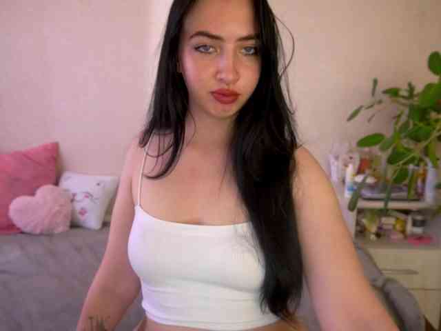 WildKittenX webcam