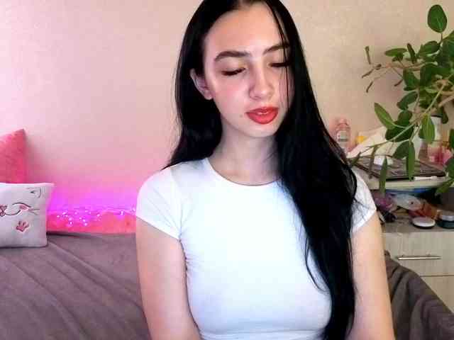 WildKittenX webcam