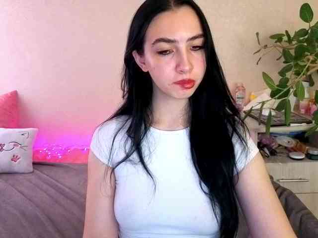 WildKittenX webcam