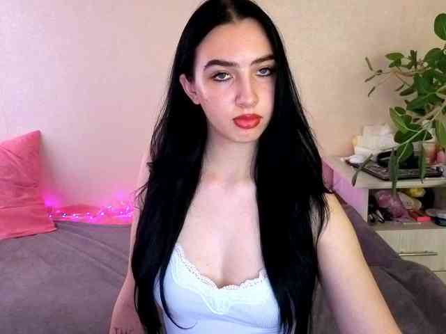 WildKittenX webcam