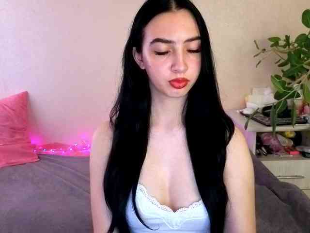 WildKittenX webcam