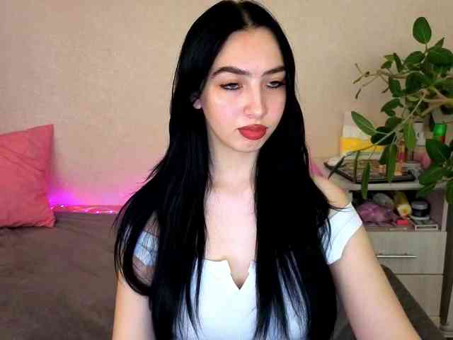 WildKittenX webcam