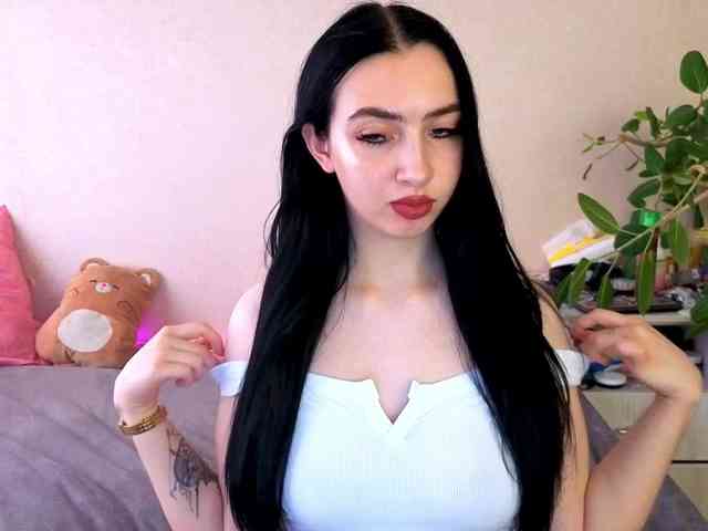 WildKittenX webcam