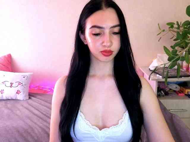 WildKittenX webcam