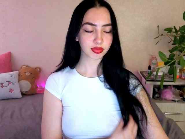 WildKittenX webcam